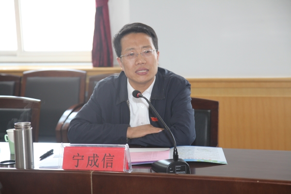 省委宣传部宁成信处长一行莅临beat365指导