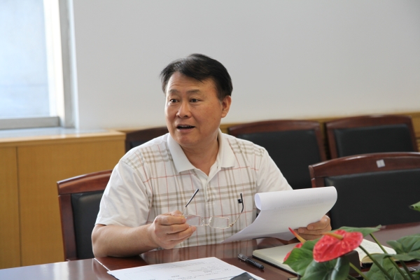 beat365召开“一问责八清理”专项行动暨“微腐败”专项整治工作领导小组会议