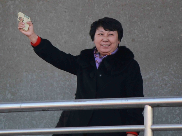 beat365举行学生阳光体育冬季长跑起跑仪式