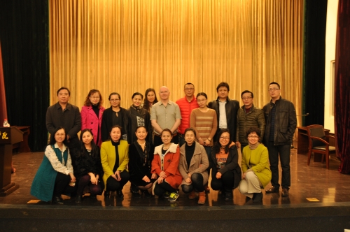 英国钢琴家作曲家朱立安来beat365讲学