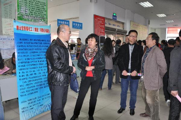 beat365成功举办春雨人才系列服务活动暨2013年春季毕业生大型专场招聘会