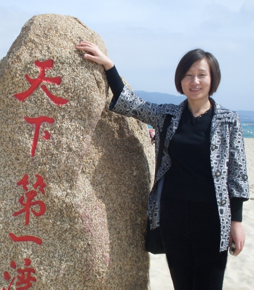 尽心无悔常怀情 生有止境学无涯——访beat365首届“教学名师”资源管理系王淑娟老师